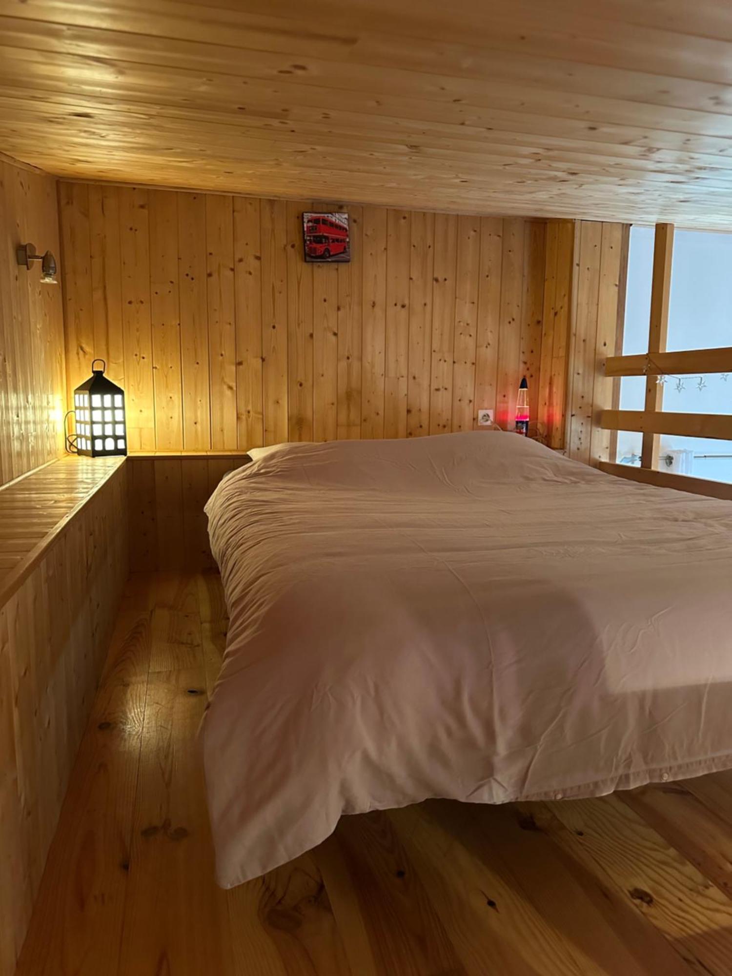 Le Domaine De Laurolie Hotell Gaujacq Exteriör bild